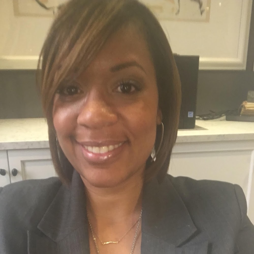 Meet your Posher, Eleanor